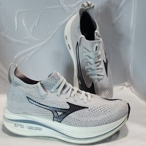 Mizuno Neo Zen Womens Shoes Sz 8.5  Athletic Running Nimbus Cloud Sneaker